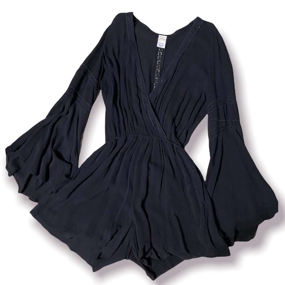 black romper flowy long sleeve beachy boho never worn